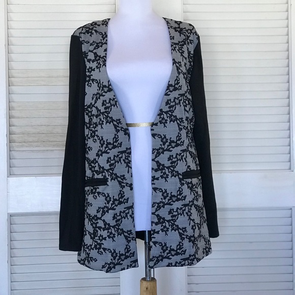 NWT Floral Blazer with Front Pockets MADE IN USA - Picture 5 of 8